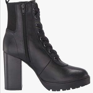 Steve Madden Latch boot